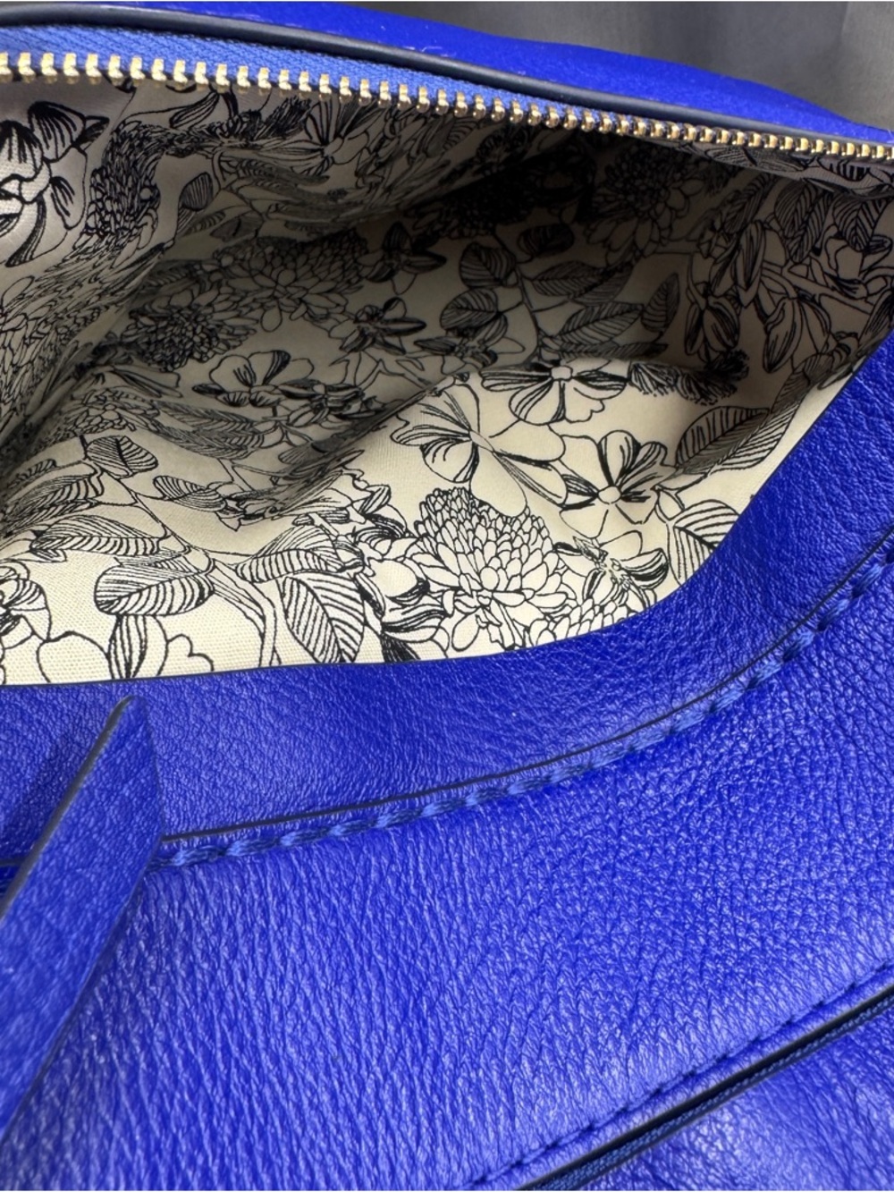 Vera Bradley Blue Leather Crossbody Bag Floral Lining - Picture 3 of 11